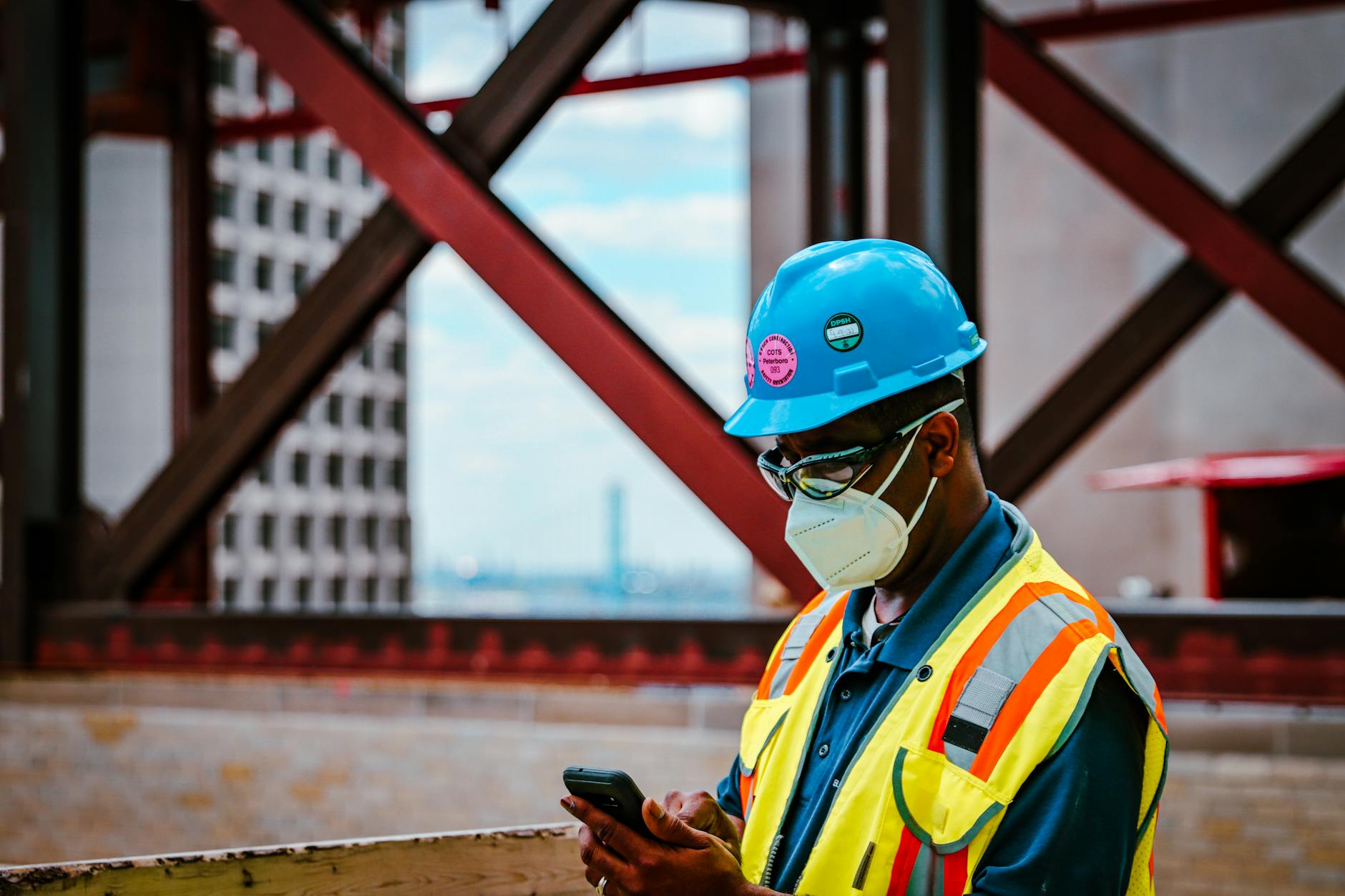 Breaking into the Warehouse Industry: A Beginner's Guide