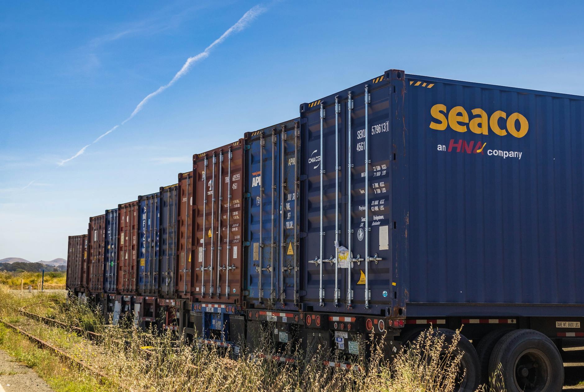 Cracking the Cold: Your Guide to Warehouse Roles in Refrigerated Transport